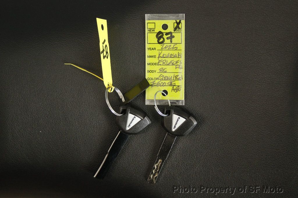 2025 Kawasaki Z500 SE ABS One Owner, 140 Miles - 22988911 - 50