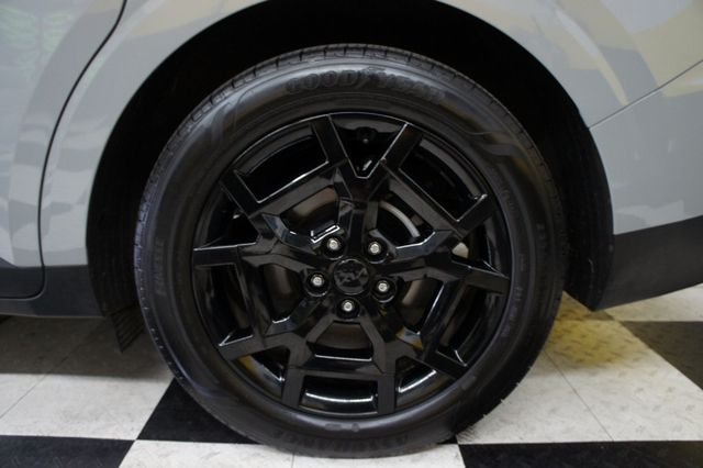 2025 Kia Carnival 1-Owner, SX Prestige, 3rd Row Seats! Immaculate! - 22993658 - 18