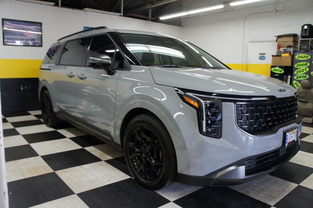 2025 Kia Carnival 1-Owner, SX Prestige, 3rd Row Seats! Immaculate! - 22993658 - 1