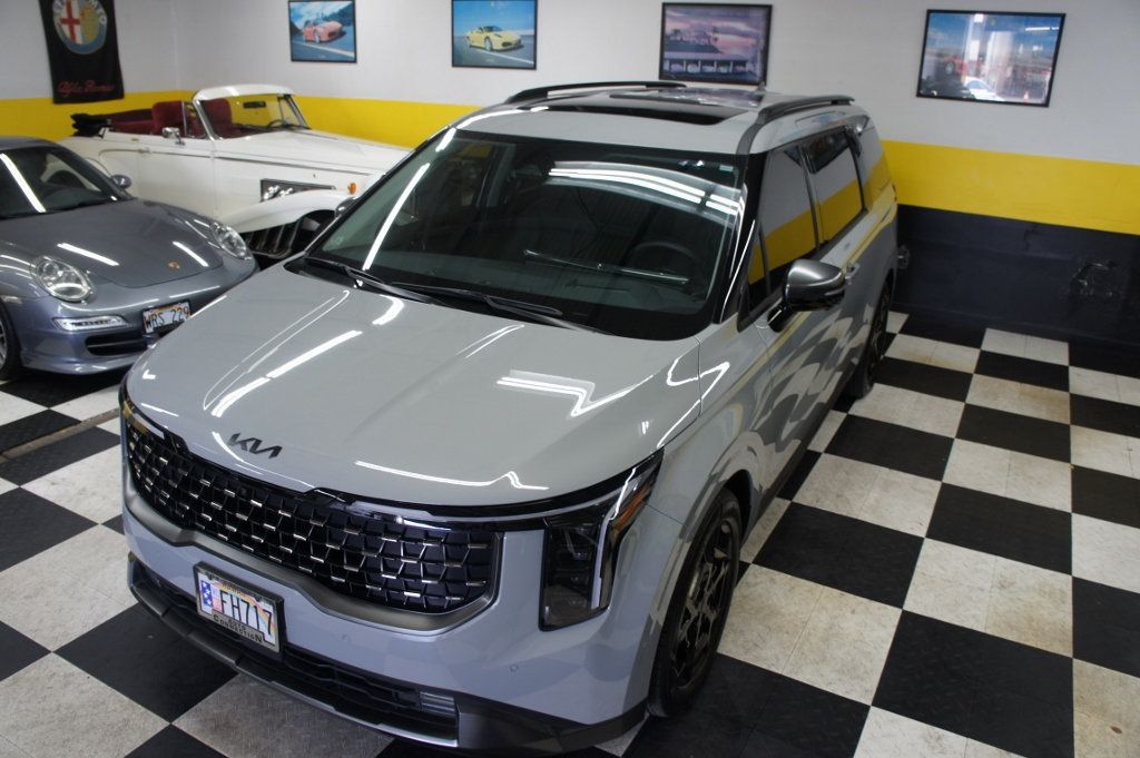 2025 Kia Carnival 1-Owner, SX Prestige, 3rd Row Seats! Immaculate! - 22993658 - 22