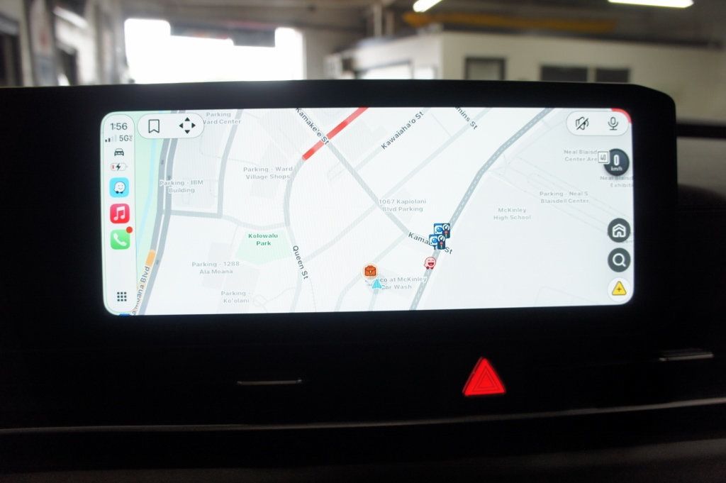 2025 Kia Carnival 1-Owner, SX Prestige, 3rd Row Seats! Immaculate! - 22993658 - 30