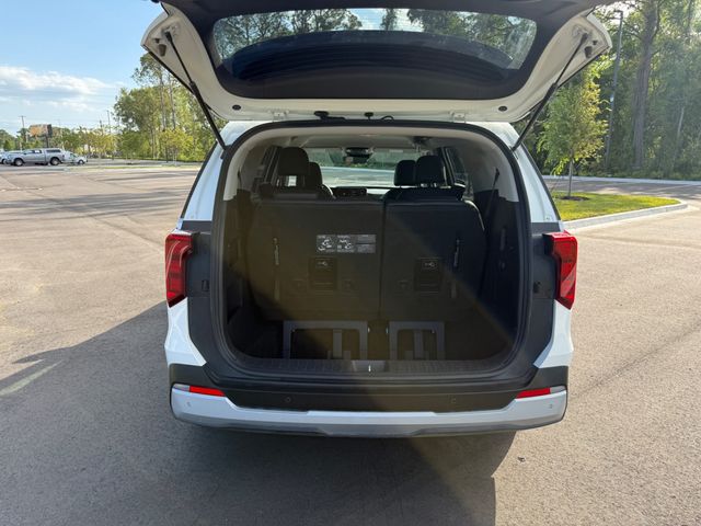 2025 Kia Sedona LXS's photo