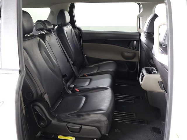 2025 Kia Carnival LXS FWD - 23072996 - 32
