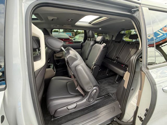2025 Kia Carnival SX - 23035389 - 23