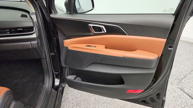 2025 Kia Carnival SX FWD w/ Rear Seat Entertainment & Dark Edition Pkg - 23081003 - 26