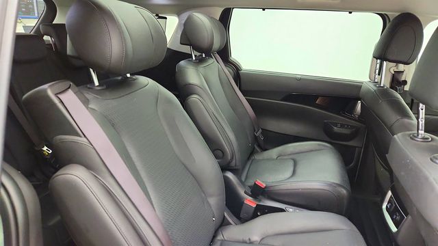 2025 Kia Carnival SX Prestige FWD - 22960191 - 19