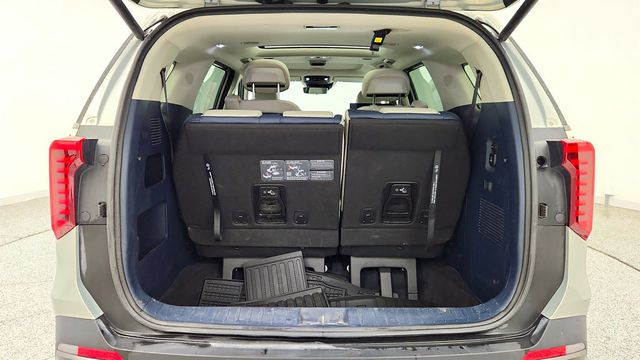 2025 Kia Carnival SX Prestige w/ Dual Rear Entertainment & VIP 2nd Row Seats - 23006874 - 23