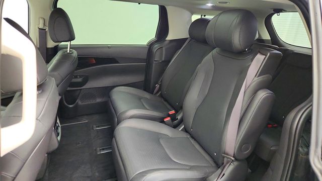 2025 Kia Carnival SX Prestige w/ VIP Lounge Seating & Ambient Lighting - 23011304 - 21
