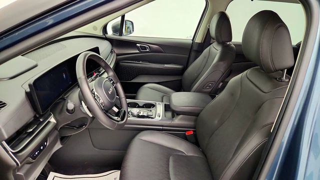 2025 Kia Carnival Hybrid SX FWD w/ Dark Edition Package & Auto-Dimming Mirror - 23089784 - 18