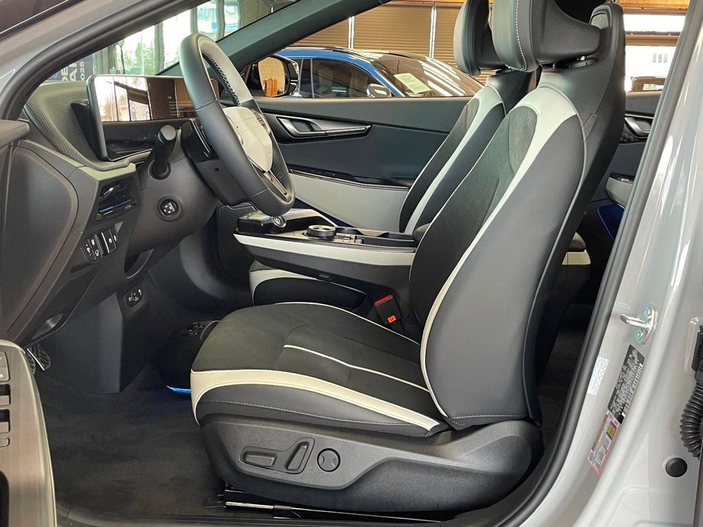 2025 Kia EV6 GT-Line AWD - 23015070 - 12