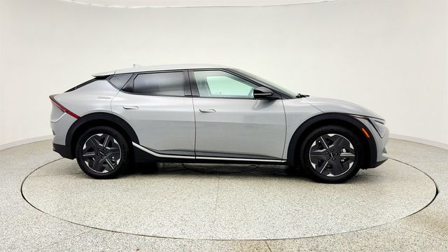 2025 Kia EV6 Light Long Range RWD - 23032582 - 3