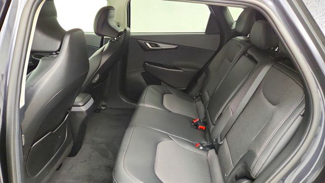 2025 Kia EV6 Light Long Range RWD w/ Technology Package - 23049674 - 16