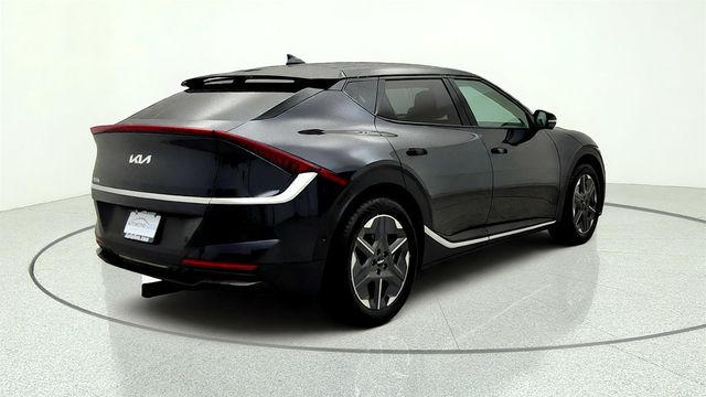 2025 Kia EV6 Light Long Range RWD w/ Technology Package - 23049674 - 4
