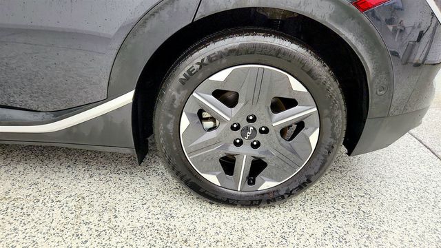 2025 Kia EV6 Light Long Range RWD w/ Technology Package - 23049674 - 8