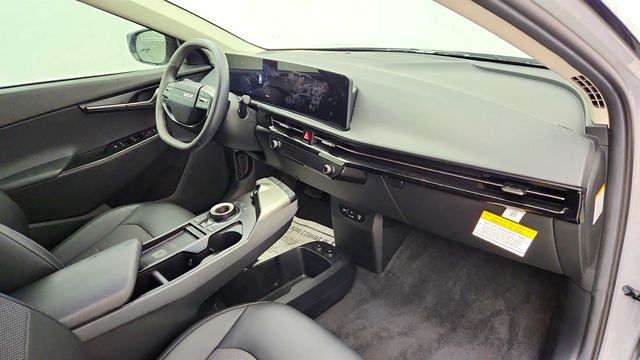 2025 Kia EV6 Light Long Range RWD w/ Technology Package - 23032625 - 22