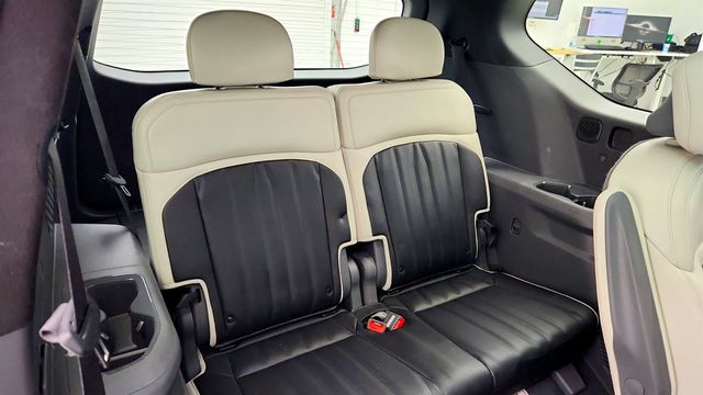 2025 Kia EV9 GT-Line AWD w/ VIP Relaxation Pkg - 23020209 - 22