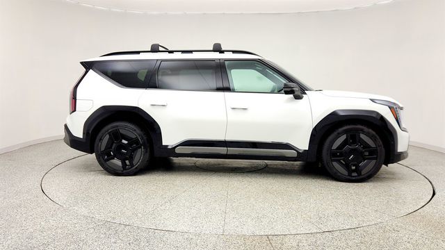 2025 Kia EV9 GT-Line AWD w/ VIP Relaxation Pkg - 23020209 - 3