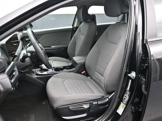 2025 Kia K4 EX FWD - 23003795 - 4
