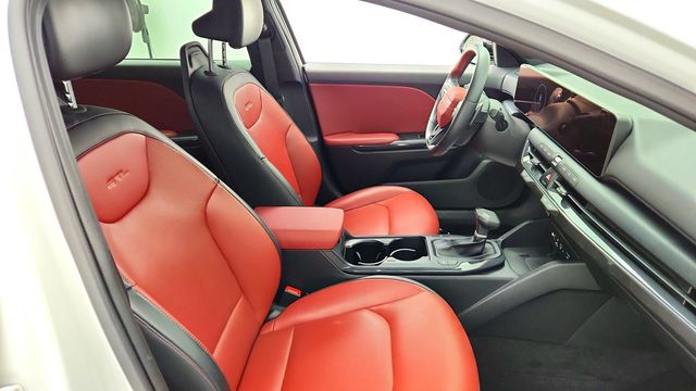 2025 Kia K4 GT-Line Turbo w/ Red Interior Pkg, Sunroof & harman/kardon - 23090463 - 22