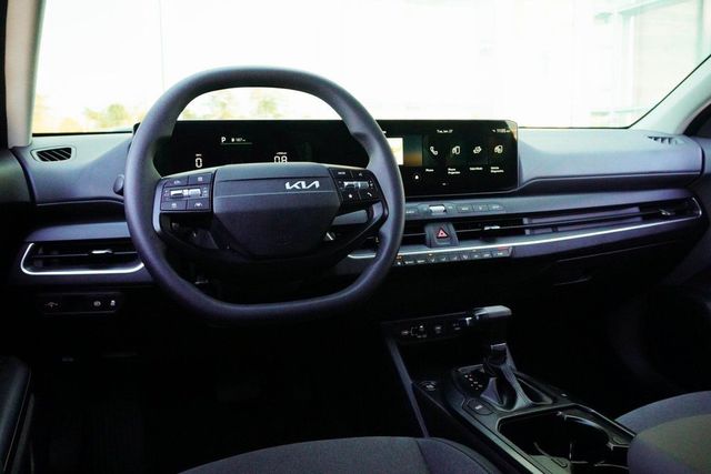 2025 Kia K4 LX FWD - 22974423 - 11