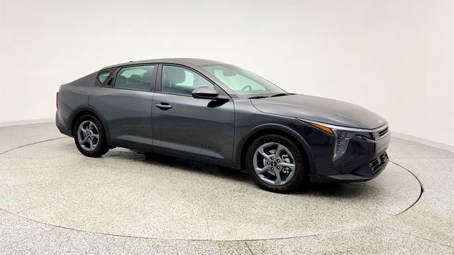 2025 Kia K4 LXS - 22974298 - 2