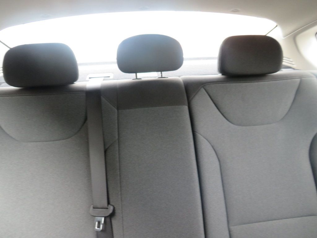 Kia K4 photo 13