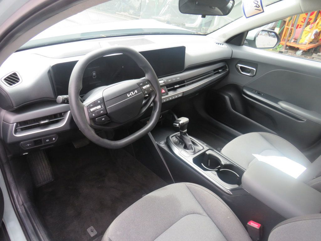 Kia K4 photo 8