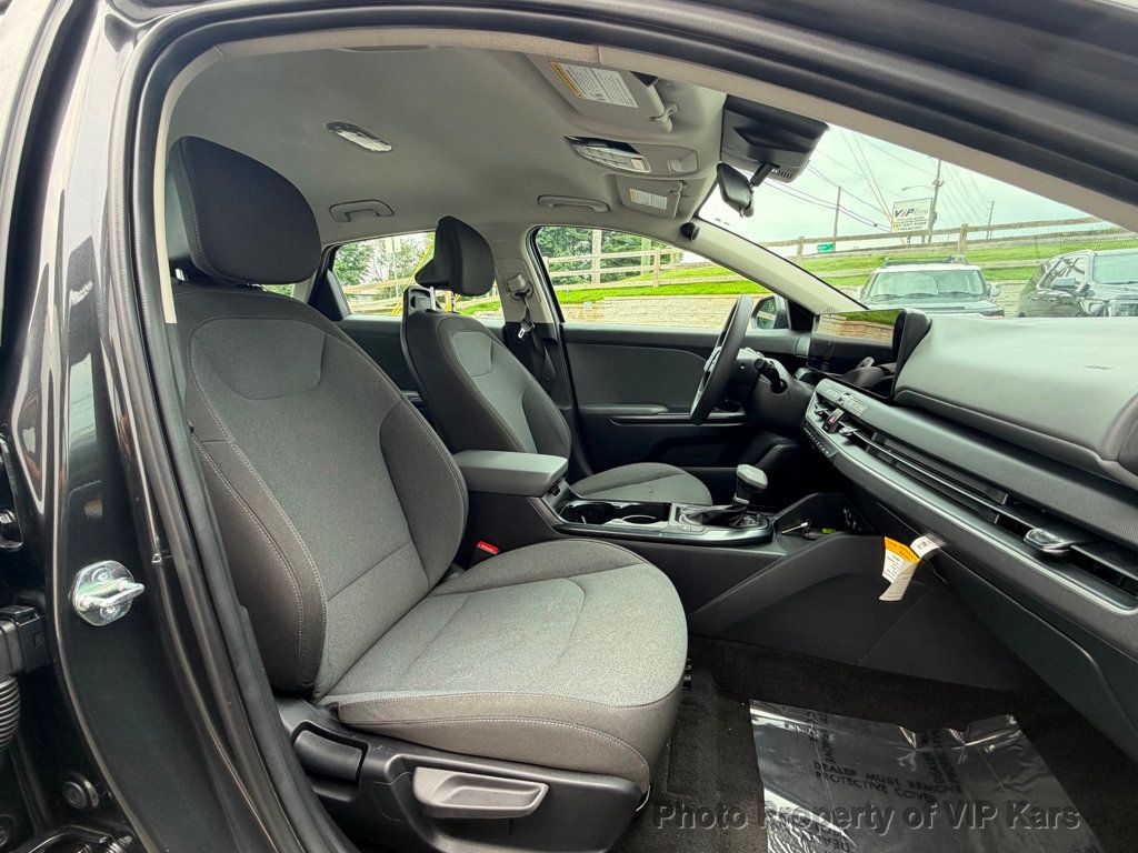 2025 Kia K4 LXS FWD - 23045500 - 17