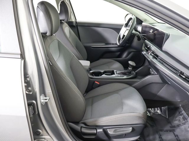 2025 Kia K4 LXS FWD - 23028331 - 29