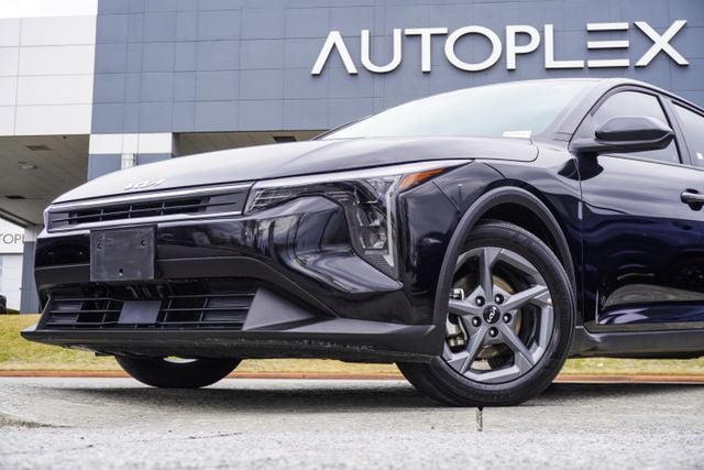 2025 Kia K4 LXS FWD - 23001022 - 1