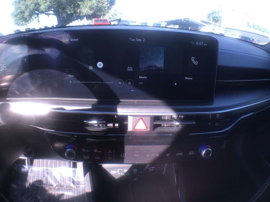 2025 Kia K5 GT-Line photo 14