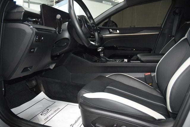2025 Kia K5 GT-Line - 22927175 - 36