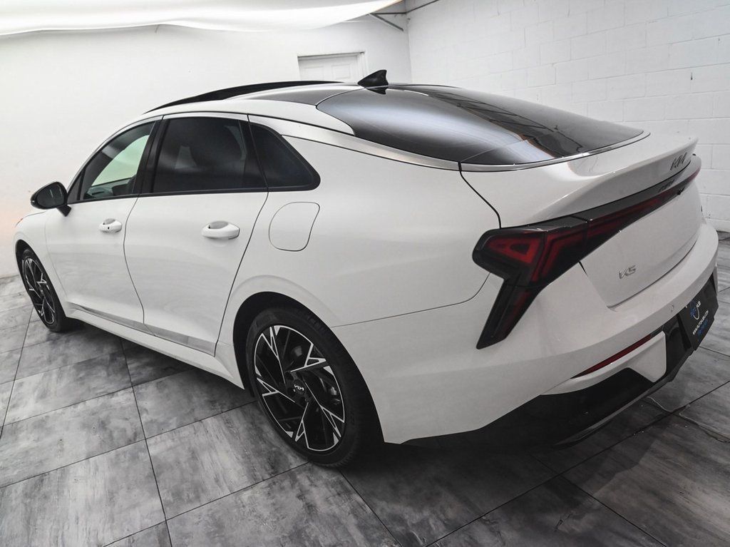 2025 Kia K5 GT-Line photo 4
