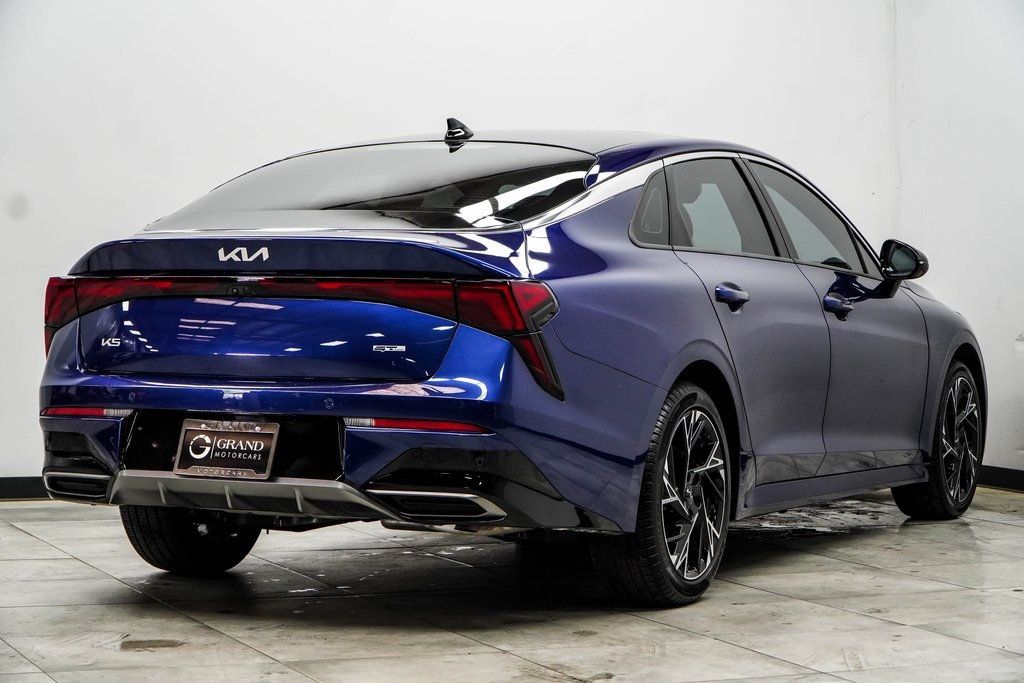 2025 Kia K5 GT-Line photo 12