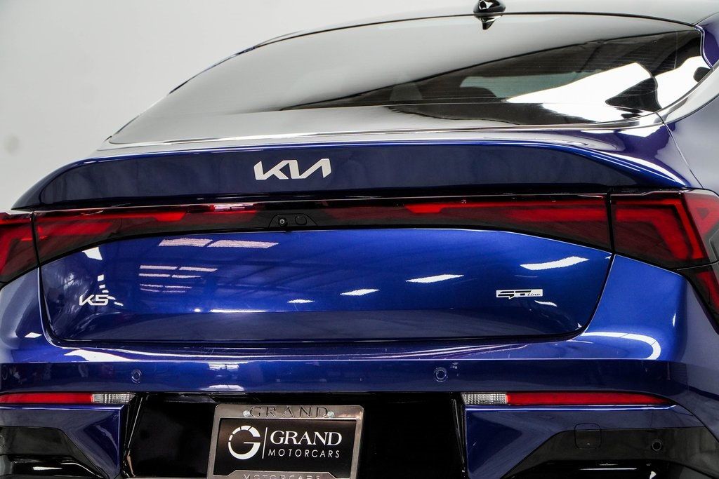 2025 Kia K5 GT-Line photo 13