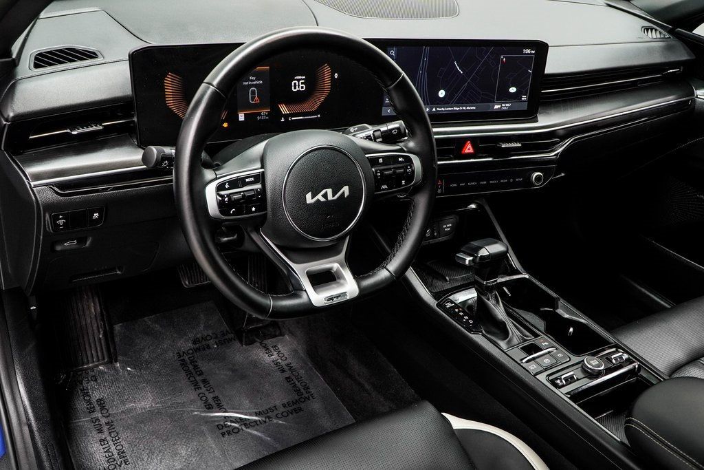 2025 Kia K5 GT-Line photo 14