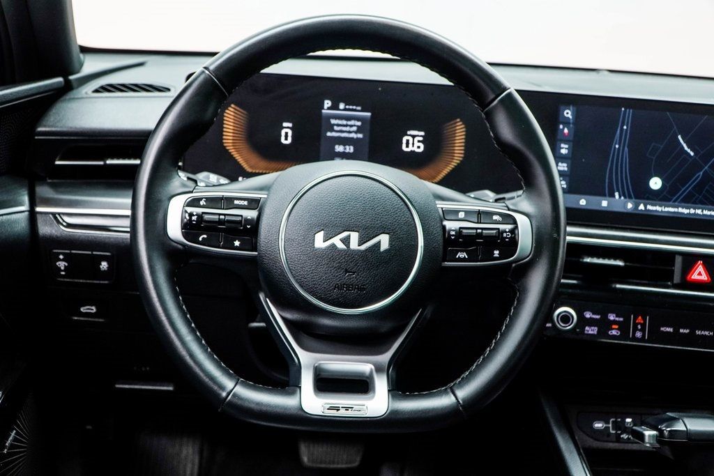 2025 Kia K5 GT-Line photo 17