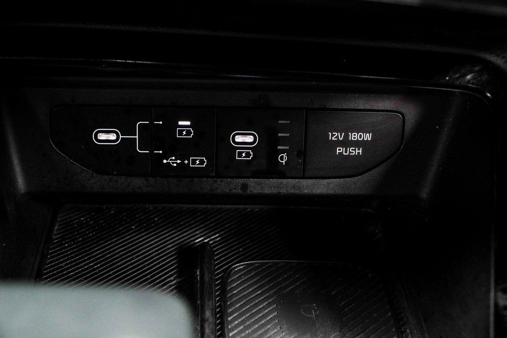 2025 Kia K5 GT-Line photo 22