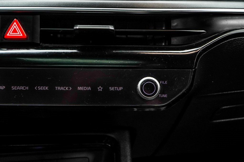 2025 Kia K5 GT-Line photo 24