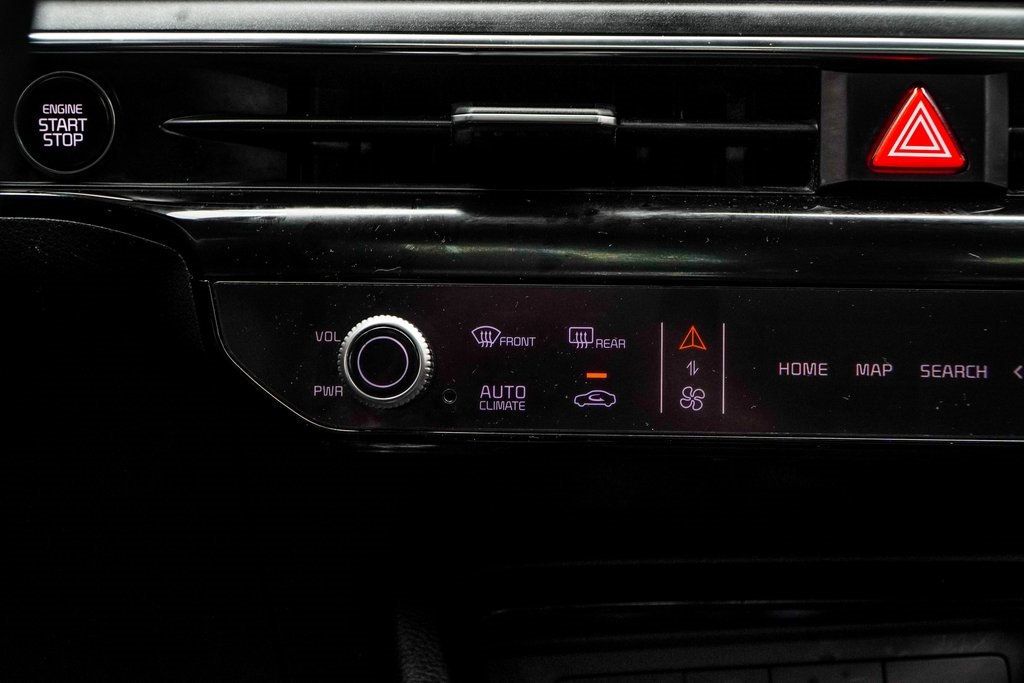 2025 Kia K5 GT-Line photo 25