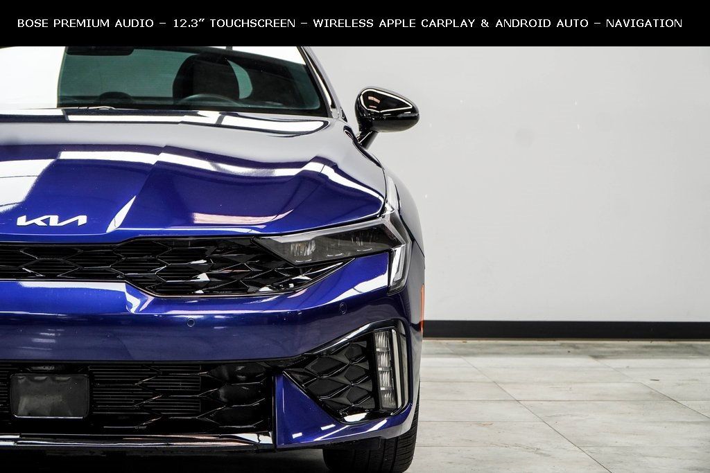 2025 Kia K5 GT-Line photo 4