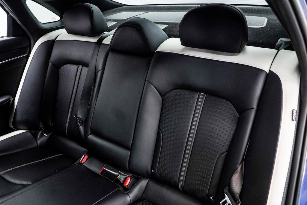 2025 Kia K5 GT-Line photo 41