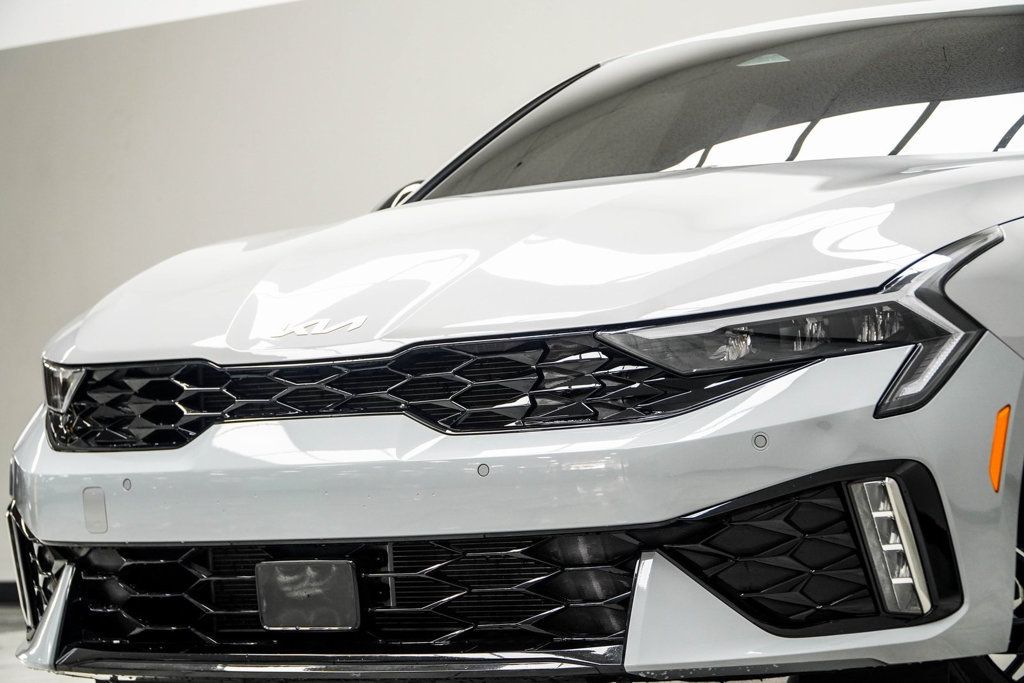 2025 Kia K5 GT-Line photo 2