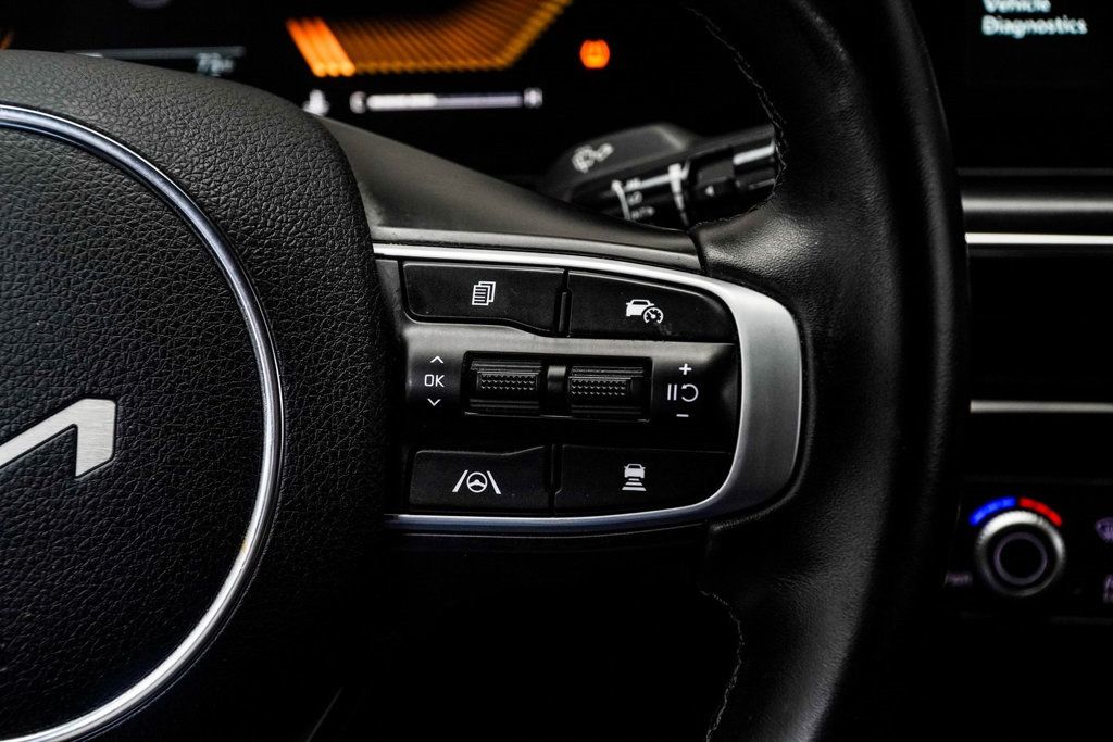 2025 Kia K5 GT-Line photo 26