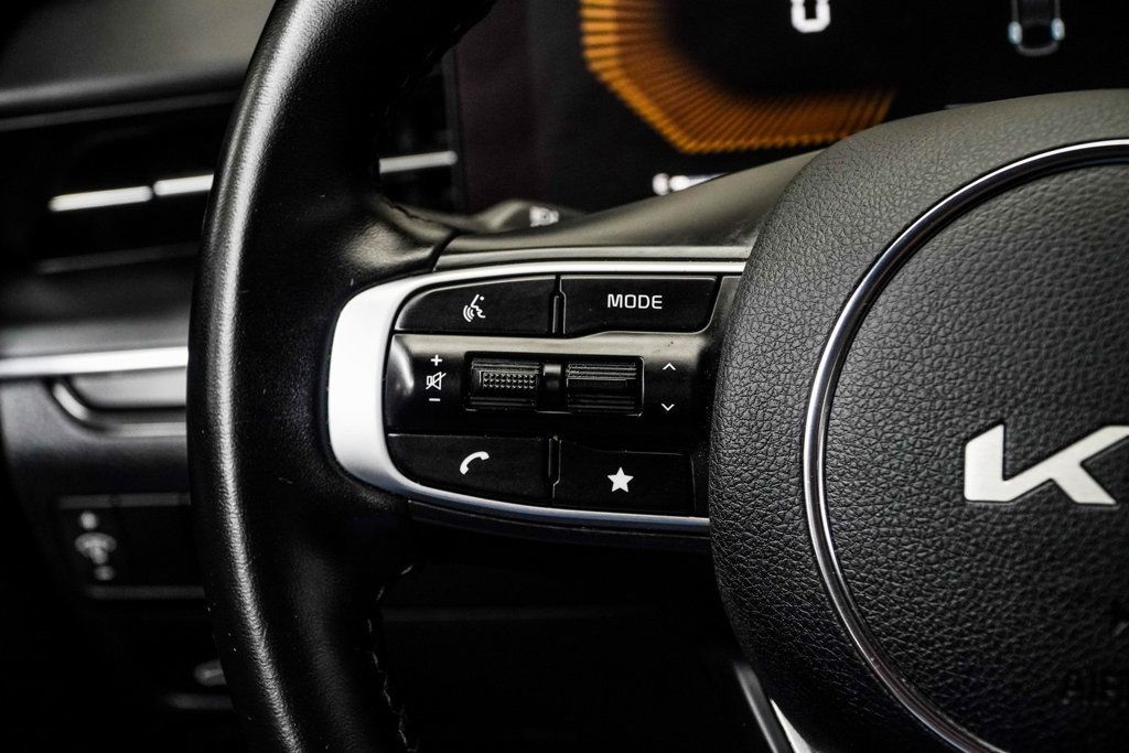 2025 Kia K5 GT-Line photo 27