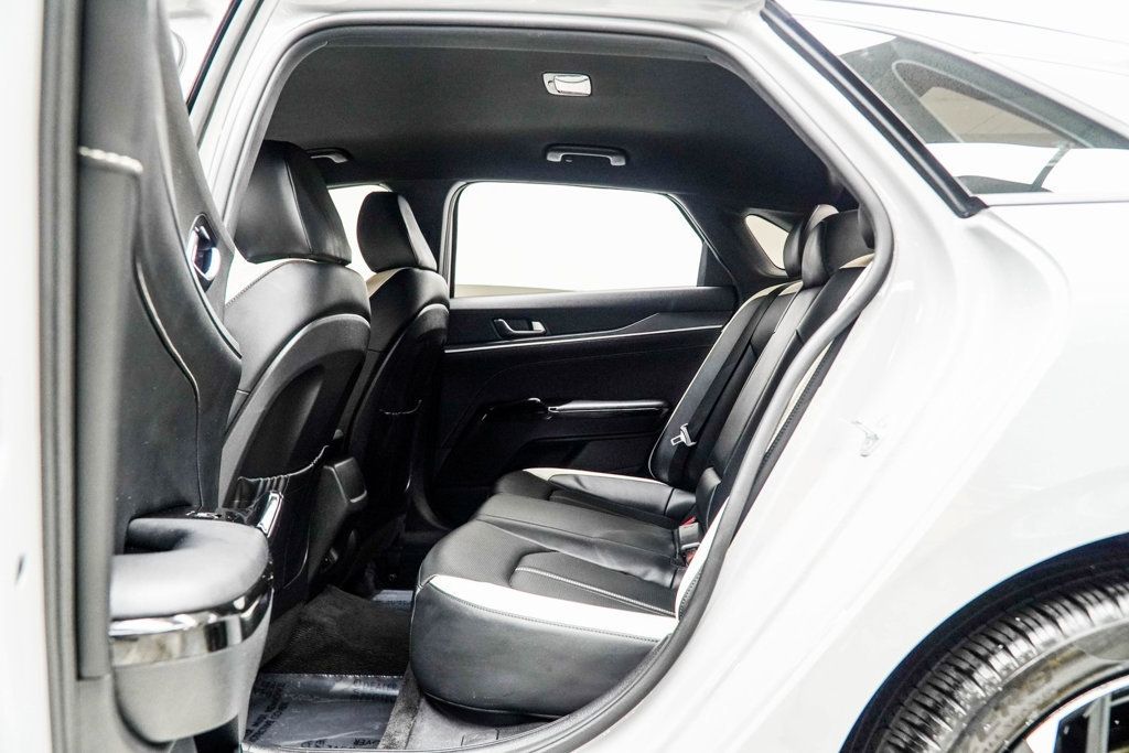 2025 Kia K5 GT-Line photo 36