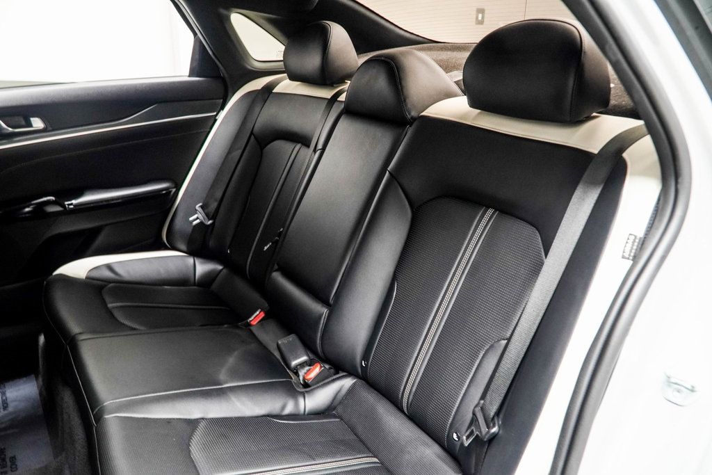 2025 Kia K5 GT-Line photo 37