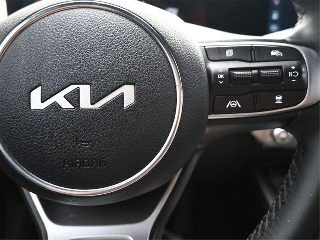 2025 Kia K5 GT-Line photo 23