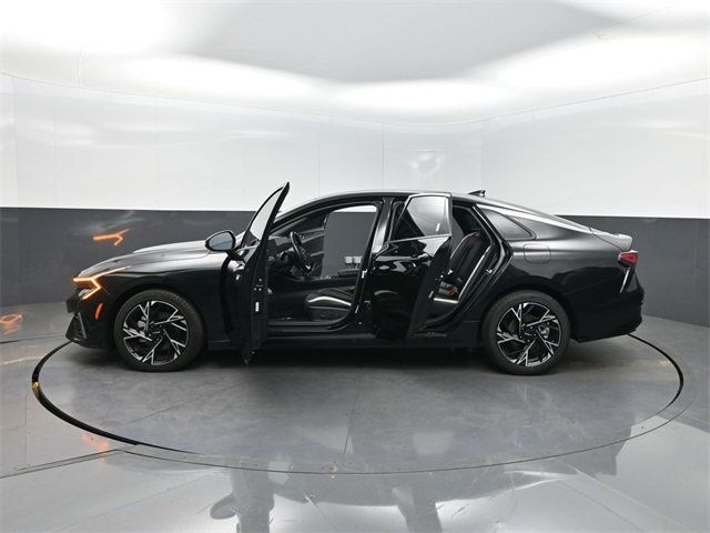 2025 Kia K5 GT-Line photo 37