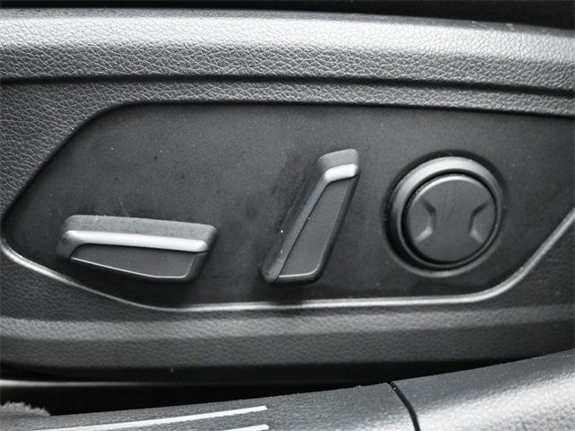 2025 Kia K5 GT-Line photo 7